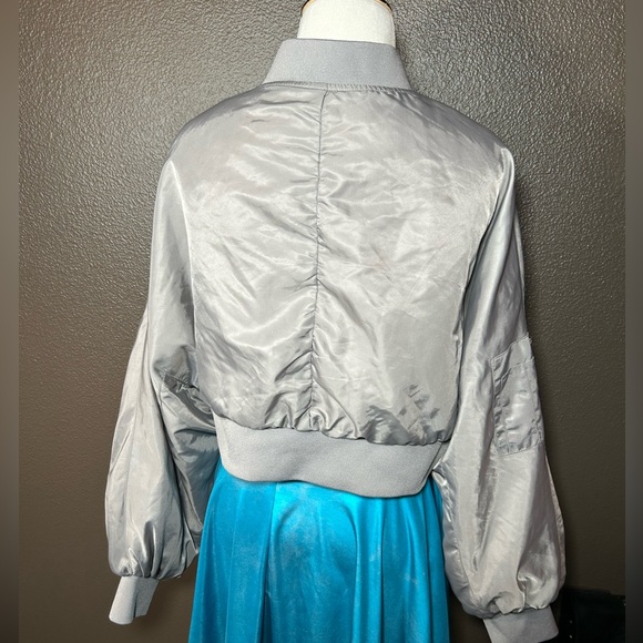 Cool Chick, FOREVER 21, cropped bomber!! - Picture 3 of 12